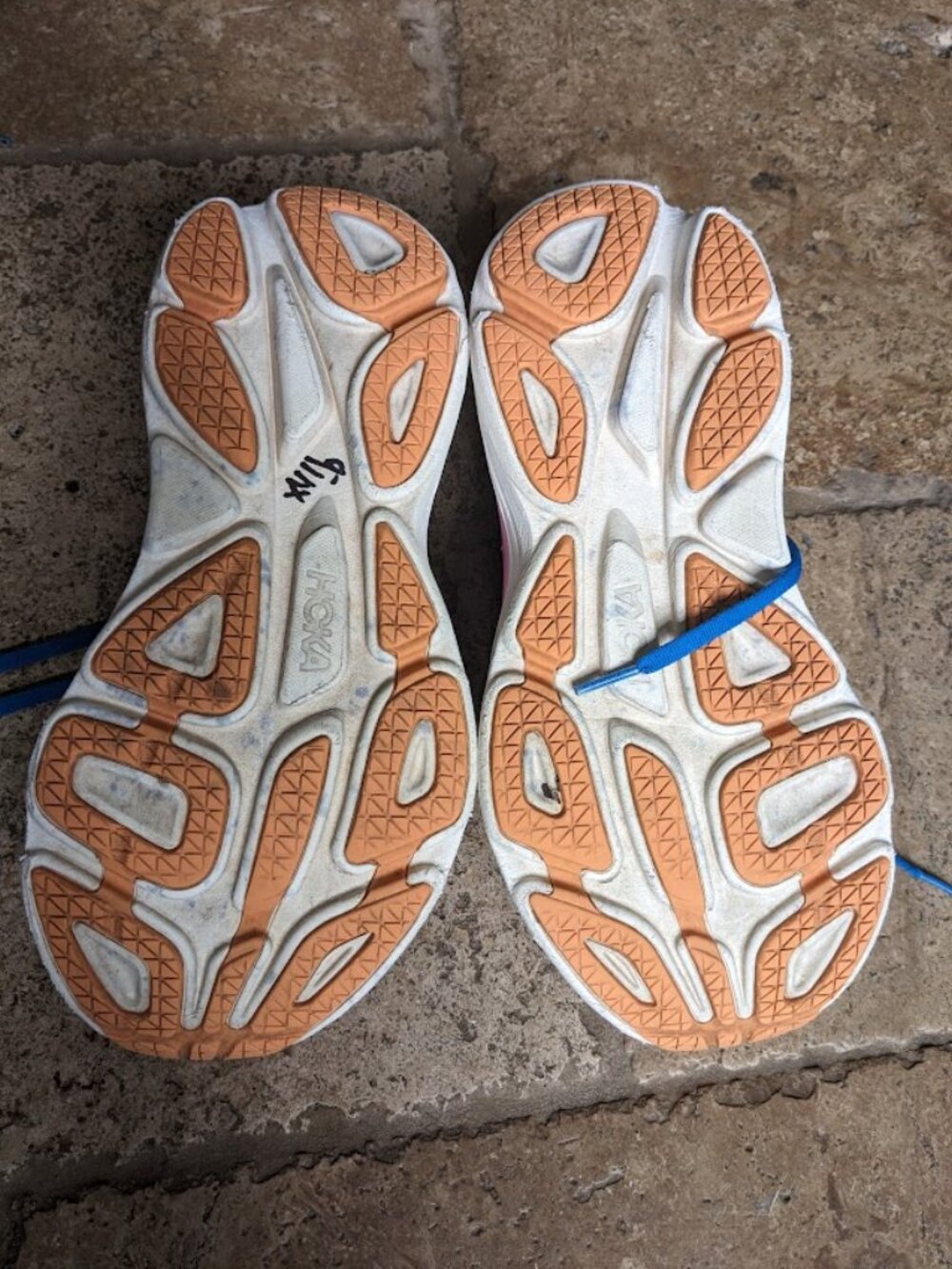 GENUINE Hoka One BONDI 8 Women's RUNNING Shoes size 8 - Picture 5 of 6